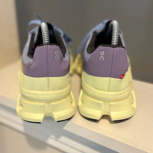 On Cloud Cloudmonster Comfort Running Shoes in color Nimbus Hay. Women's Size 9 - Picture 7 of 10